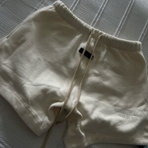 Essentials Fear of God Cream Shorts